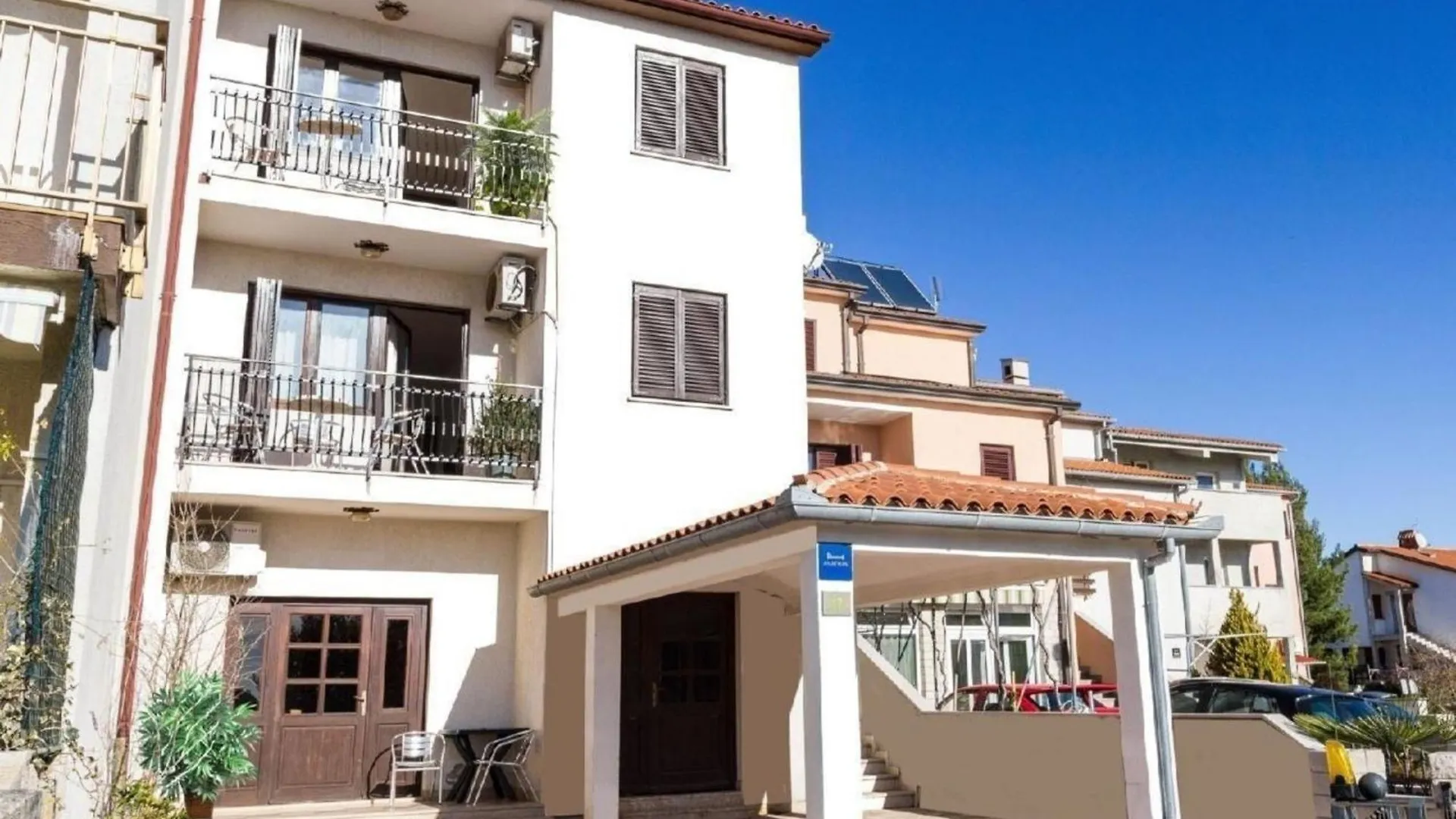 Wohnung In Pula Mit Terrasse, Grill Und Garten Croazia