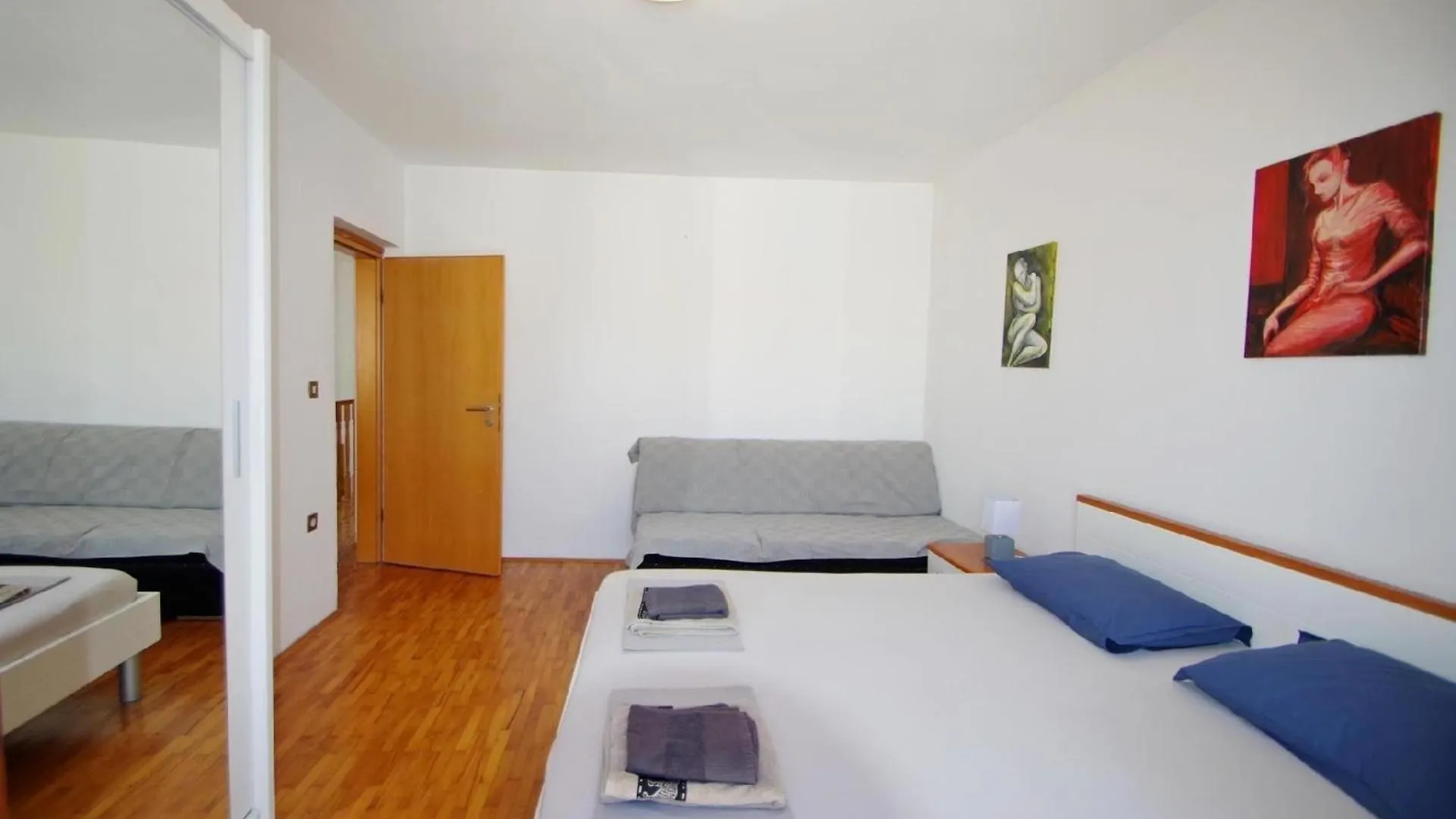 Wohnung In Pula Mit Terrasse, Grill Und Garten Appartamento